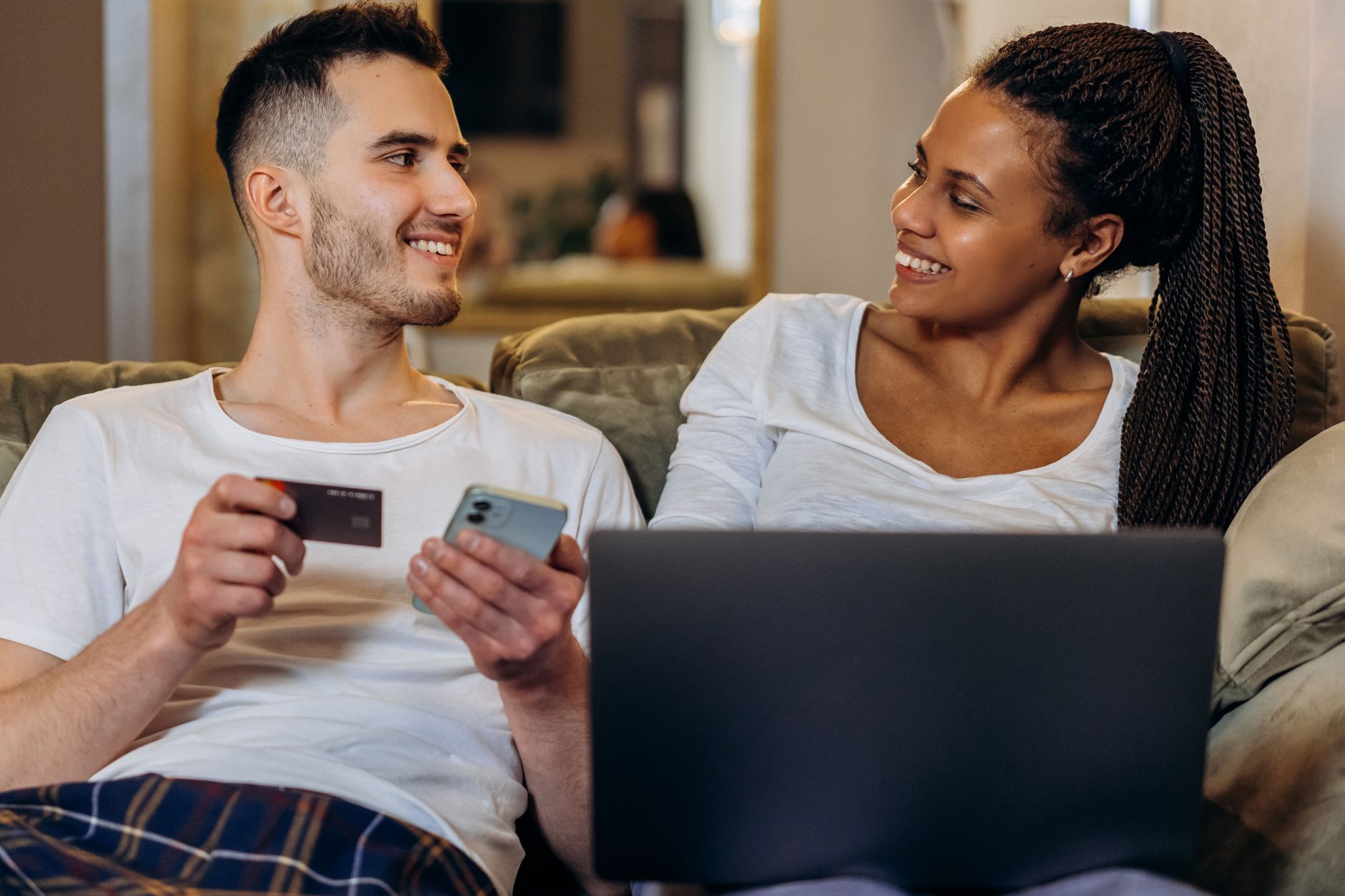 Case Study: A Month of 50-30-20 Rule (Hero-Benefit-UGC) in Static Feeds Generated 40% More Add-to-Carts